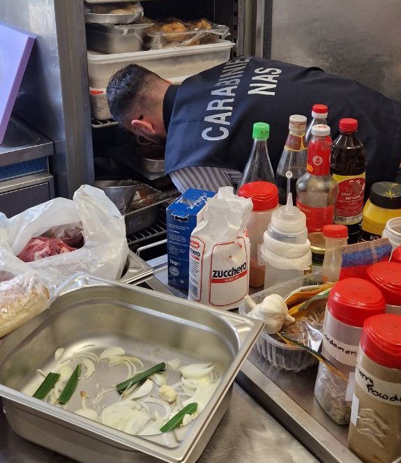 Carabinieri: denunciate 9 persone tra cui titolari di ristoranti per alimenti non tracciati