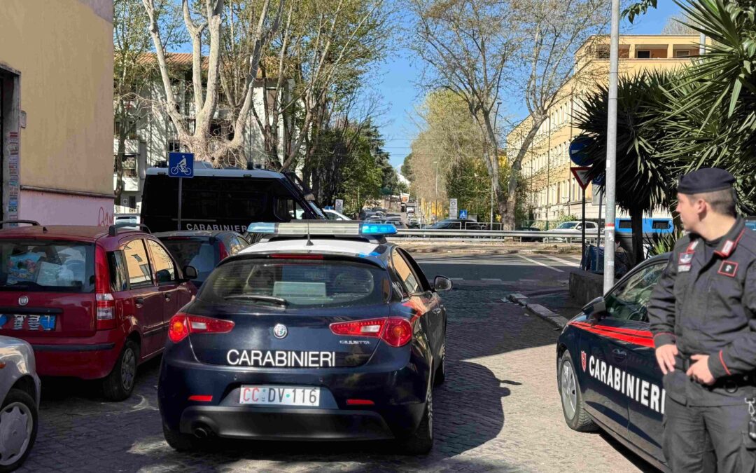 Controlli nei quartieri Don Bosco e Appio Claudio: denunce e sequestro di stupefacenti
