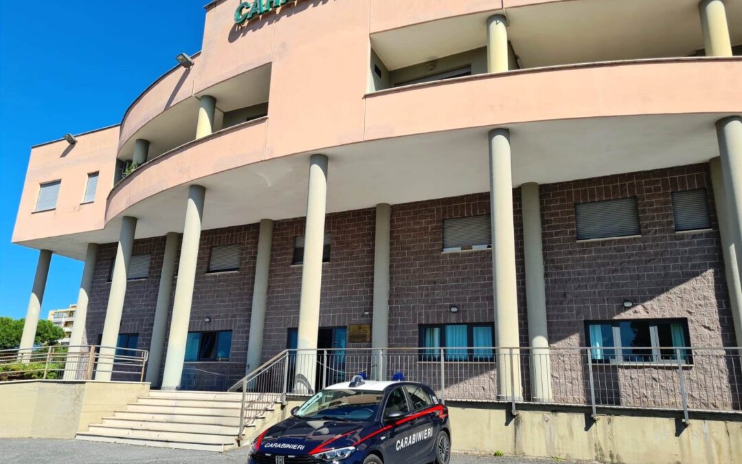 Truffa dello specchietto, i carabinieri arrestano due persone