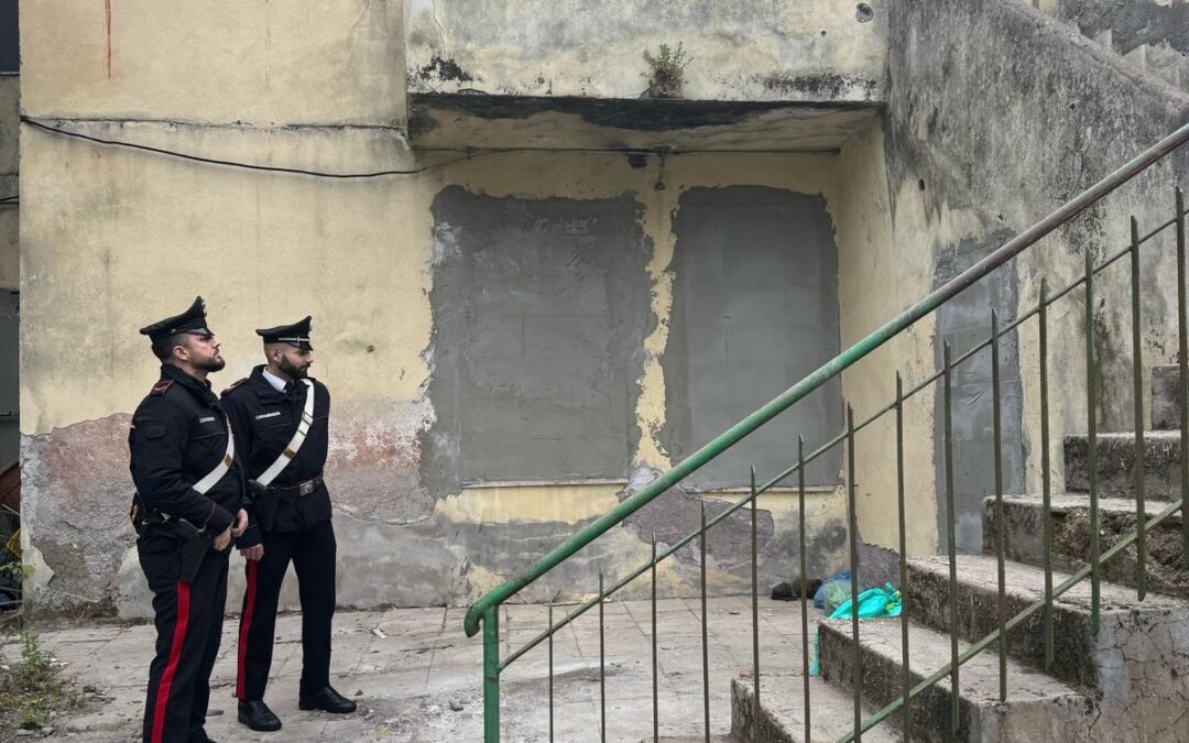 Occupavano abusivamente un immobile in disuso: 2 minori e le mamme portate in struttura protetta
