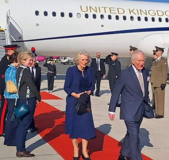 Carlo e Camilla arrivati a Roma, il viaggio per festeggiare i 20 anni di matrimonio