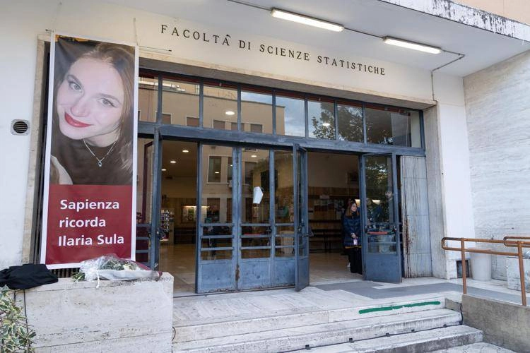 Università La Sapienza, la rettrice e gli studenti ricordano Ilaria Sula