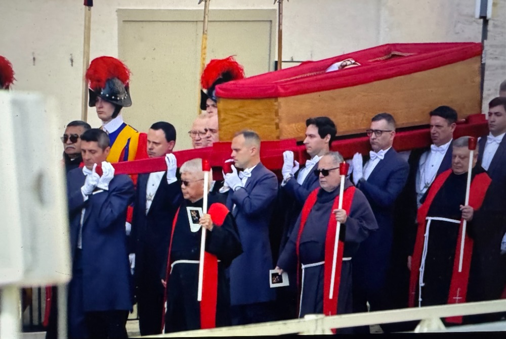 La traslazione della salma di Papa Francesco da Santa Marta a San Pietro