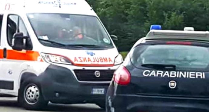 Un 28enne è stato accoltellato nella notte al Trullo, è in gravissime condizioni