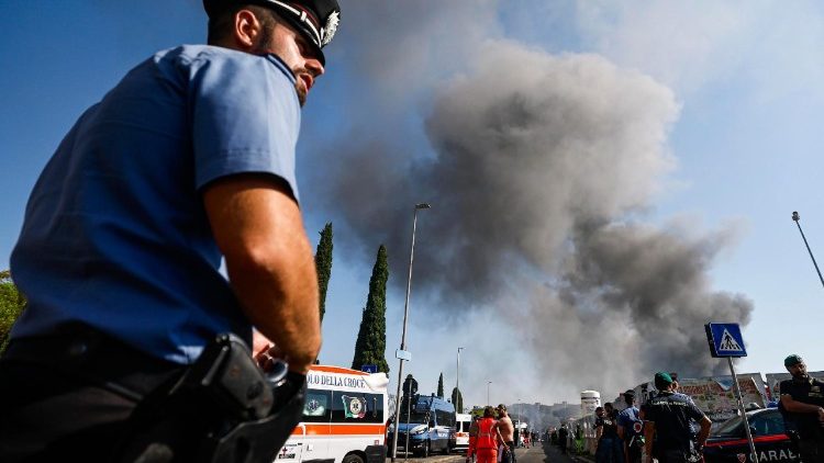 Esplosione a Roma, il Papa: “Tragico incidente, seguo gli sviluppi con apprensione”