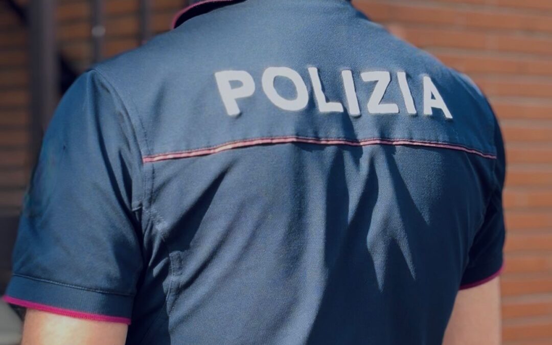 Offre una ‘dose’ a un agente in borghese, arrestato 56enne a Colli Albani