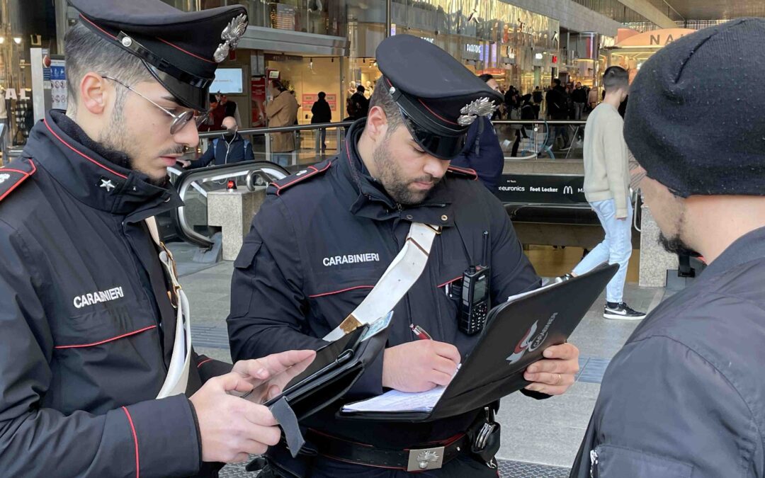 Controlli a Termini: 3 arresti e 7 denunce. Sequestrati droga e denaro contante