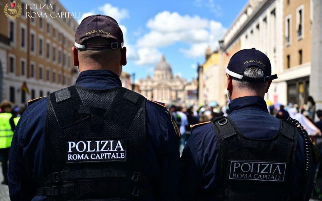 Polizia Roma Capitale sequestra articoli sacri illegali