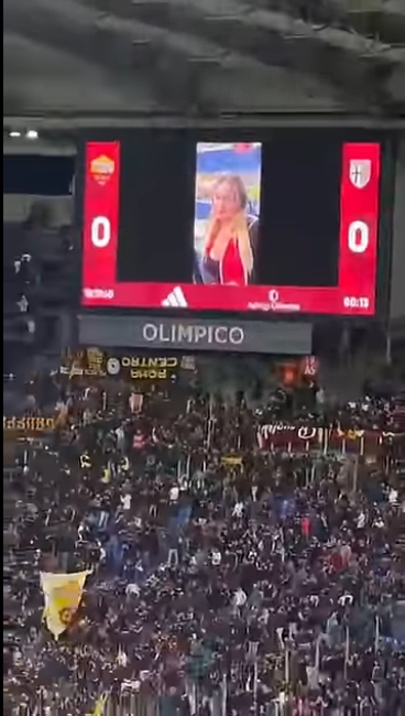 La curva dell’Olimpico ricorda Beatrice Bellucci, tifosa giallorossa morta sulla Colombo