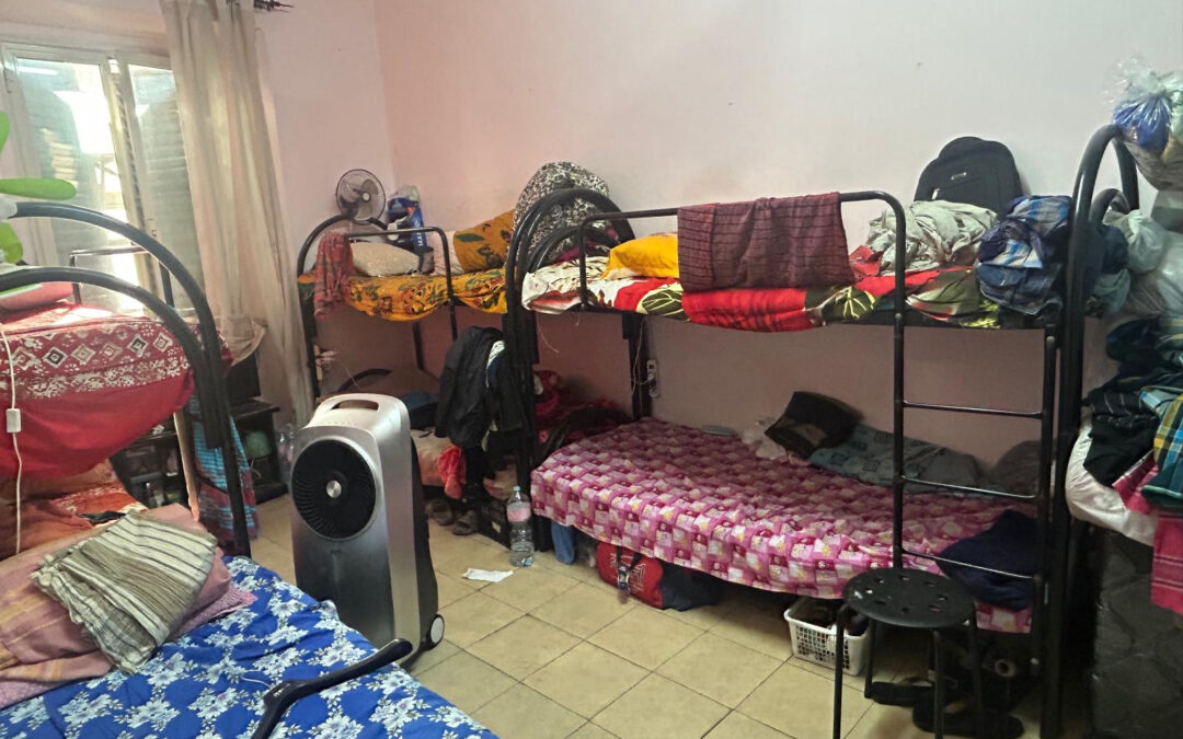 Blitz all’ Esquilino. Polizia scopre B&B abusivo trasformato in dormitorio clandestino. Sequestrato