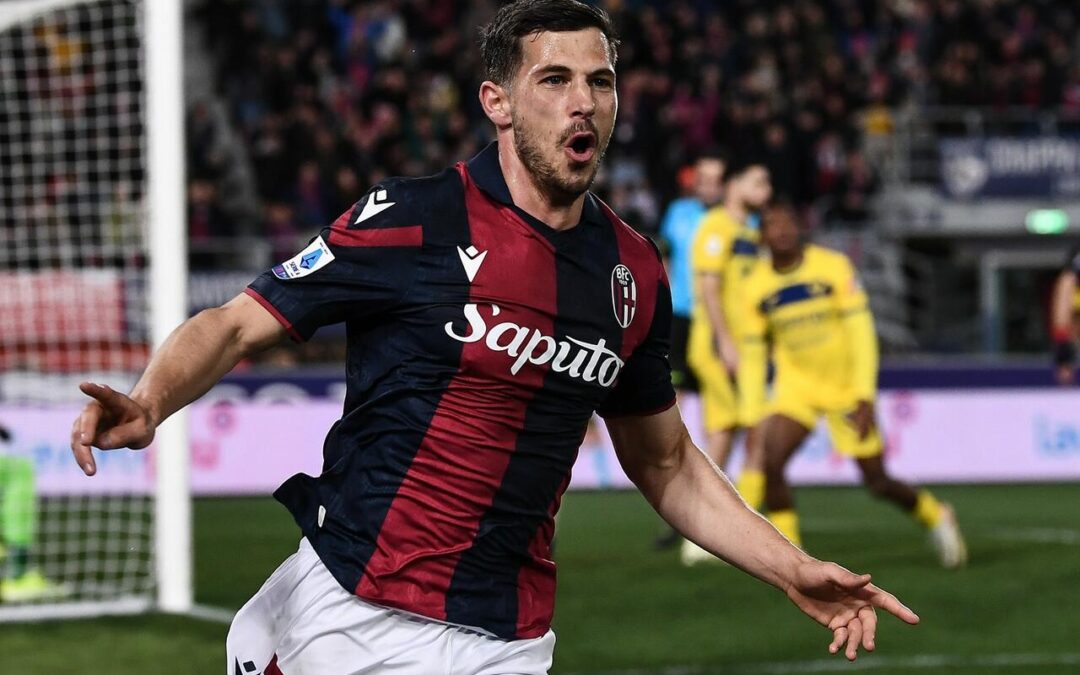 Roma, il centrocampista del Bologna Freuler diventa un obiettivo di mercato