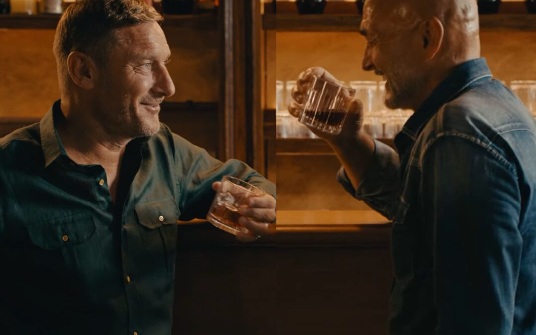 Totti e Spalletti insieme ma nello spot di un amaro: “L’abbiamo rotto ‘sto ghiaccio?”