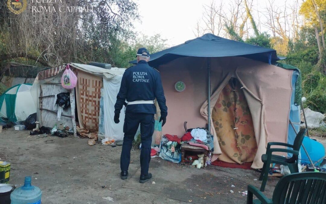 Polizia Locale: operazioni per il ripristino del decoro urbano. 10 persone fermate