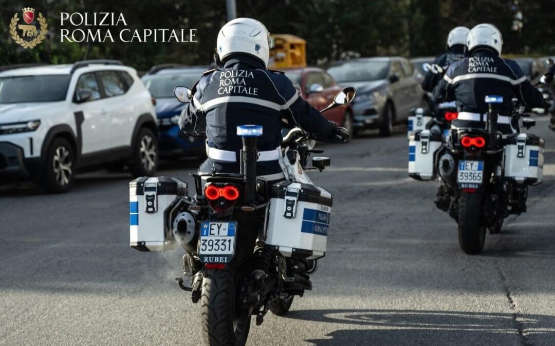 Fermati senza patente e a bordo di veicoli non in regola: due conducenti denunciati e mezzi sequestrati