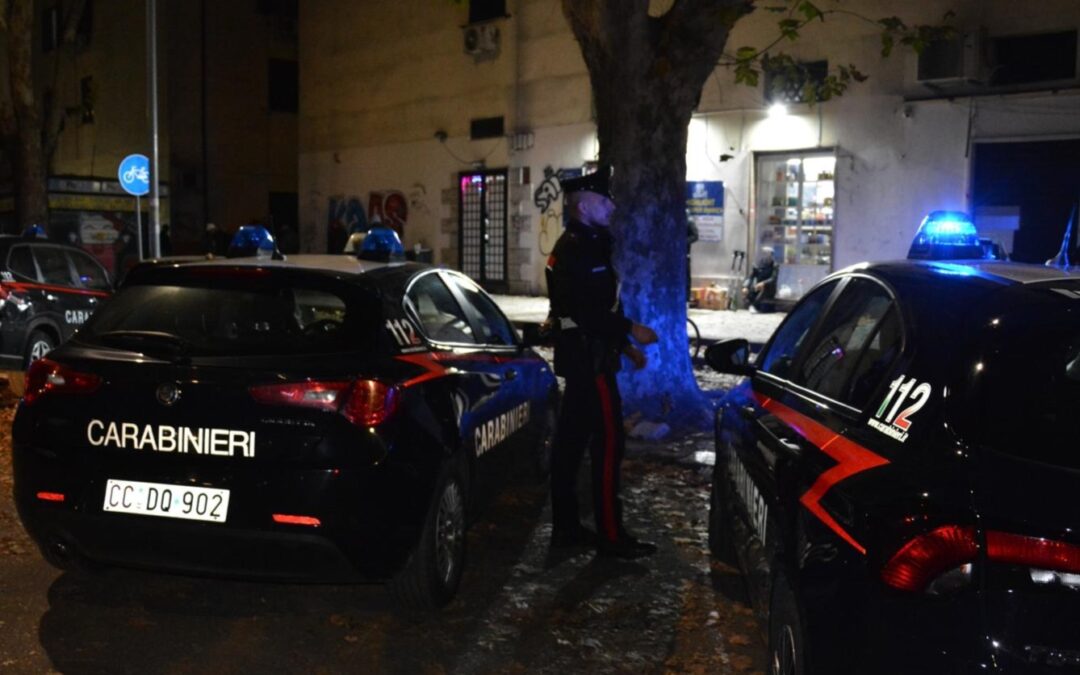 Aggrediscono con calci e pugni un uomo per rubargli 40 euro. Due egiziani arrestati dai Carabinieri