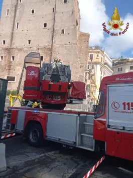 Primi messaggi di solidarietà agli operai coinvolti nel crollo della Torre dei Conti