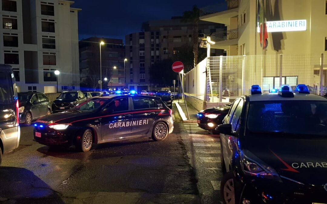 Idroscalo di Ostia: smantellato dai Carabinieri “market” della droga. In manette 12 persone