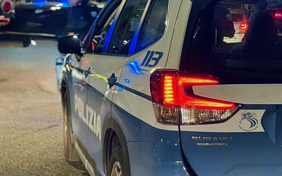 Spari nella notte a Don Bosco: gambizzato con due colpi di pistola un ragazzo di 19 anni