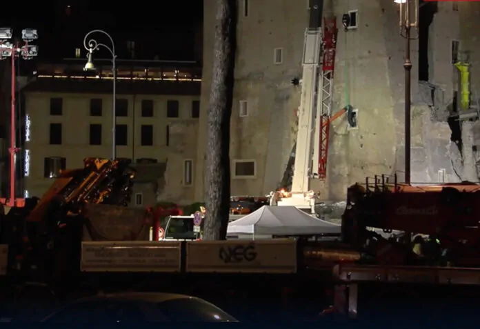 Torre dei Conti, si chiama Octavian l’operaio 66enne sotto le macerie. E’ vivo e parla con i soccorritori 