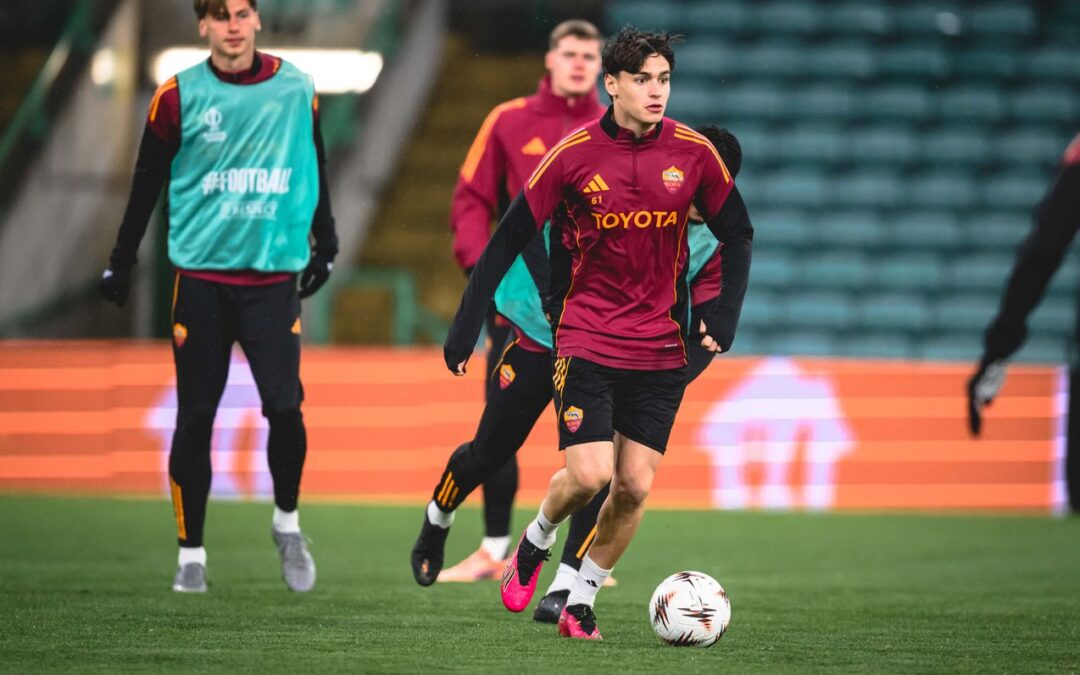 Roma, distorsione alla caviglia per Niccolò Pisilli: niente sfida con l’Atalanta