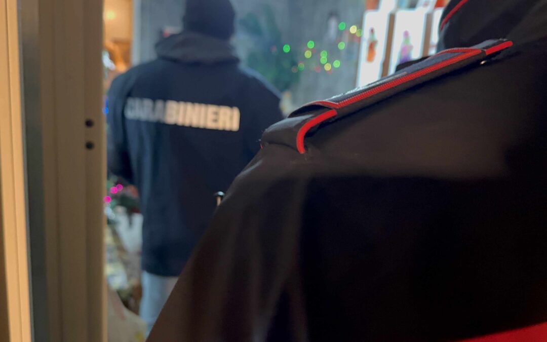 Un anno fa rapinarono due farmacie e un supermarket: in manette due uomini e una donna