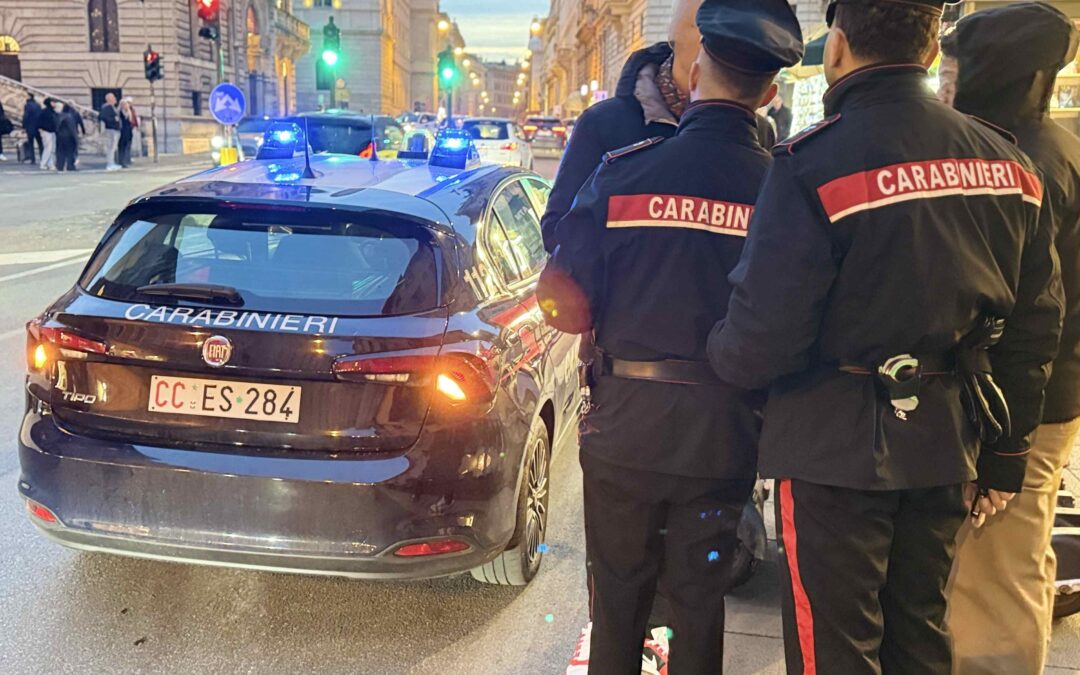 Carabineri arrestano 2 borseggiatori e due truffatori esperti nel gioco delle ‘tre campanelle’