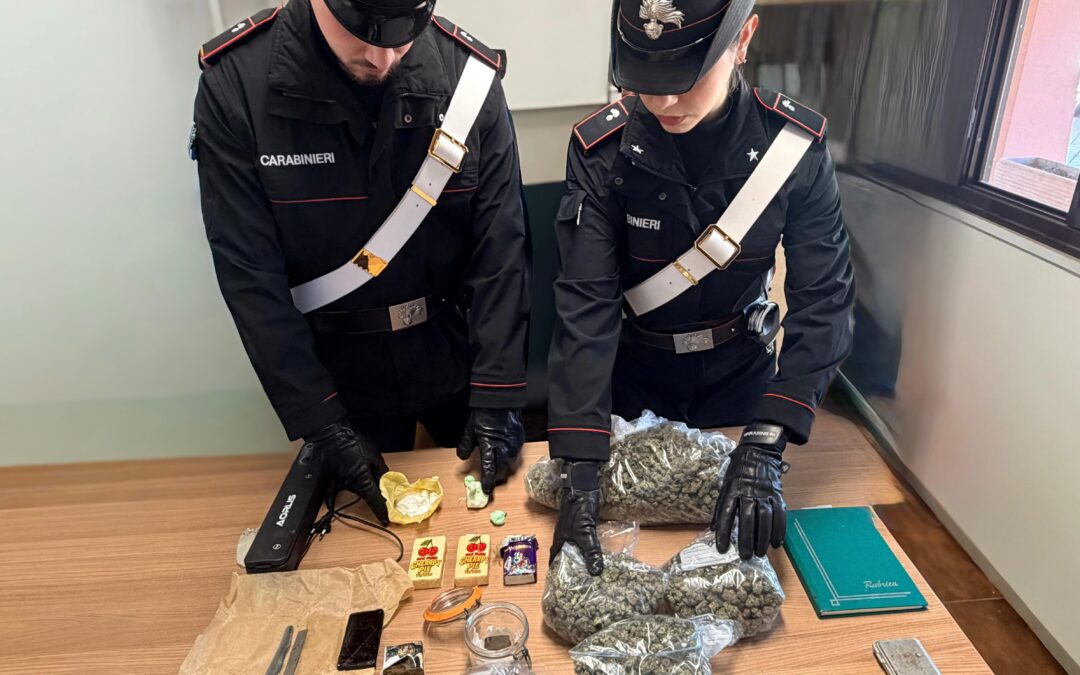 Carabinieri arrestano 3 persone. Denunciata titolare del B&B dove vivevano due spacciatori