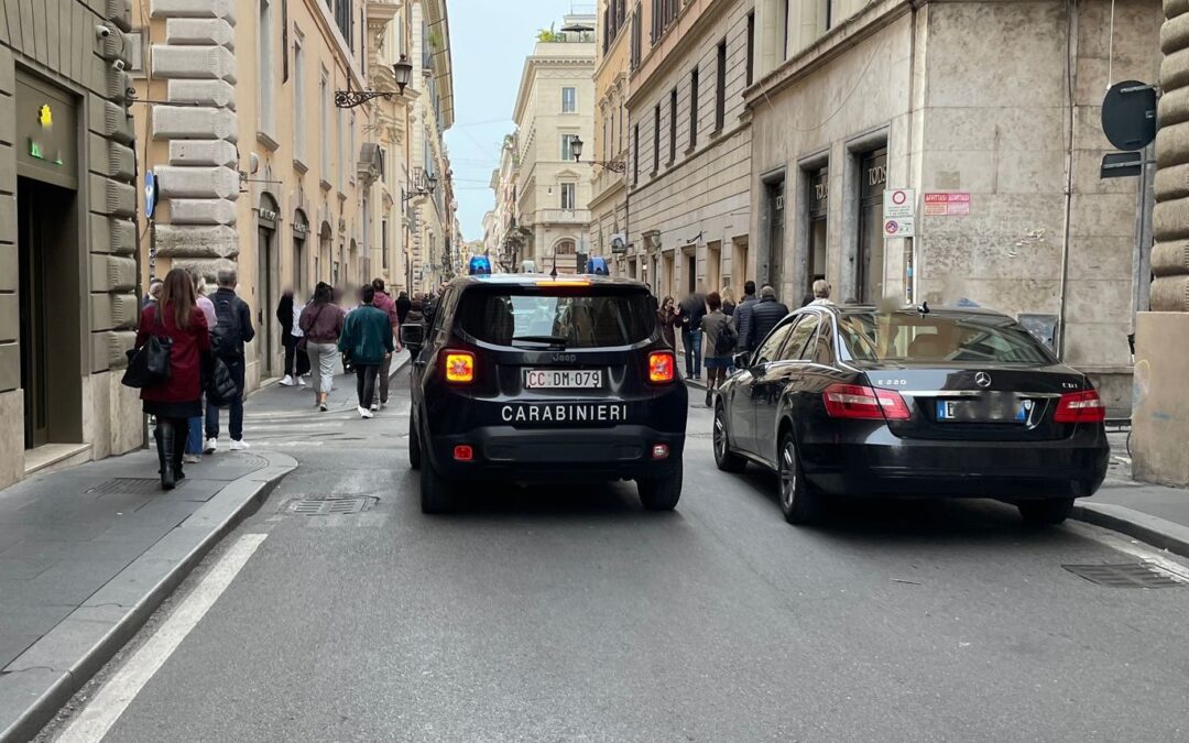 Centro Storico, Carabinieri arrestano 7 persone per furto, spaccio e falsa identità