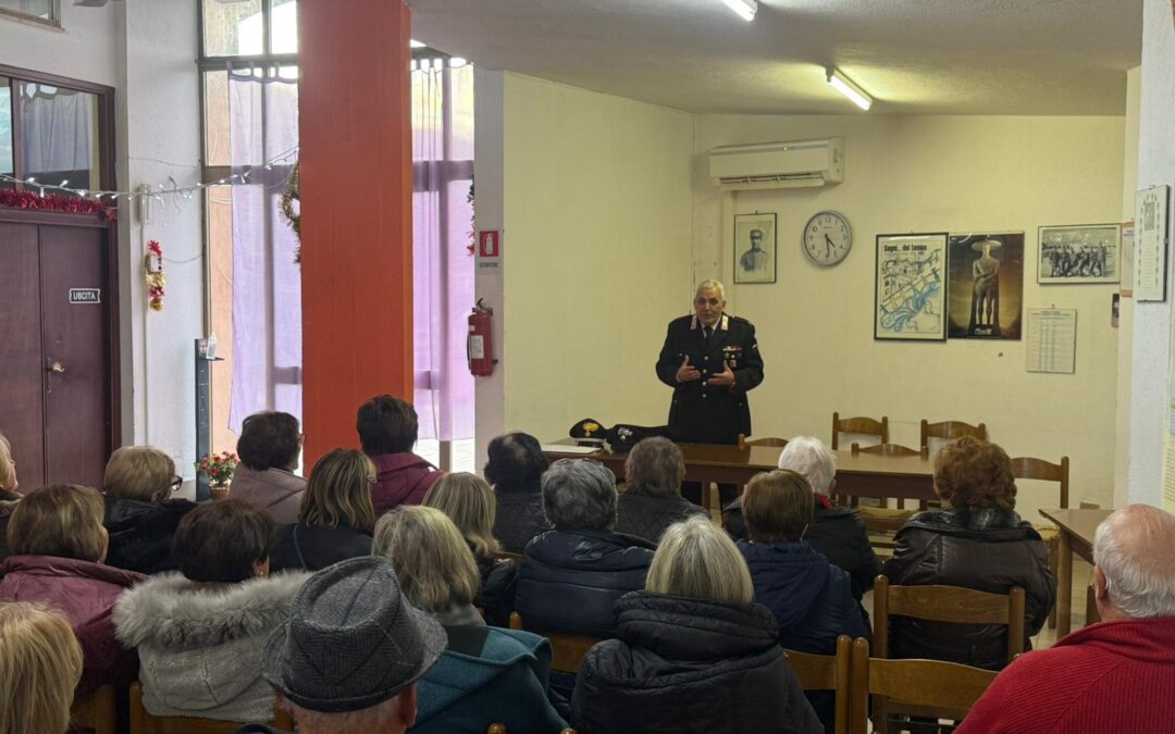 I Carabinieri di Colleferro al centro anziani per parlare di truffe e come prevenirle