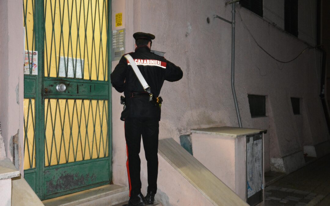 Ai domiciliari esce di casa e viene riconosciuto dai Carabinieri, 40enne arrestato per evasione