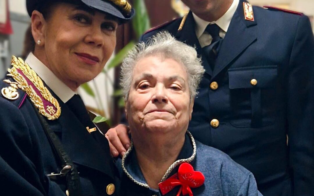 Una visita speciale per Antonia da parte del poliziotto che l’aveva soccorsa dopo un malore