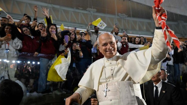 Libano, il Papa incontra i giovani: “Avete il dono del tempo, usatelo per sognare e costruire la pace”