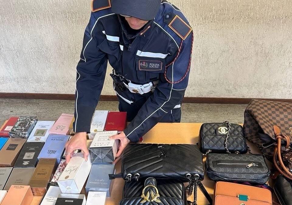 Porta Portese e Villa Pamphilj: Polizia Locale sequestra 5mila articoli e 120 chili di aliment