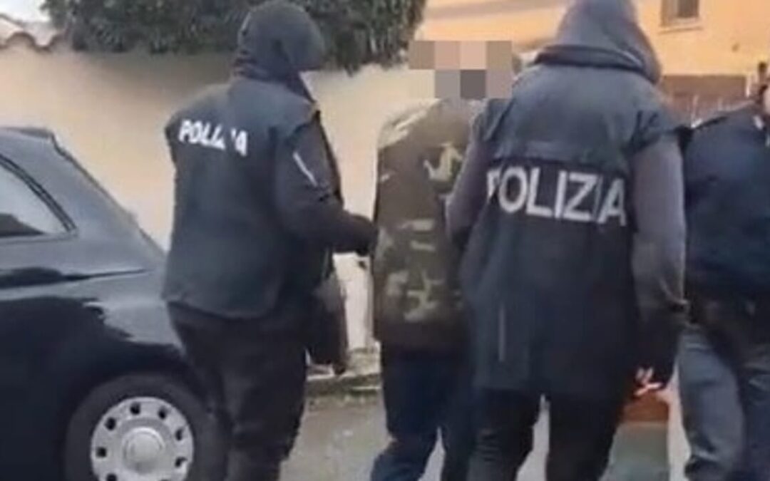 Fermato dalla Polizia il rapinatore con l’accetta. Arrestato 50enne romano
