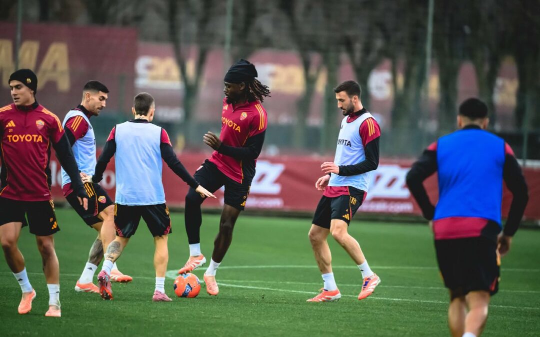 Roma, ultimo allenamento prima del Natale per Mancini e compagni