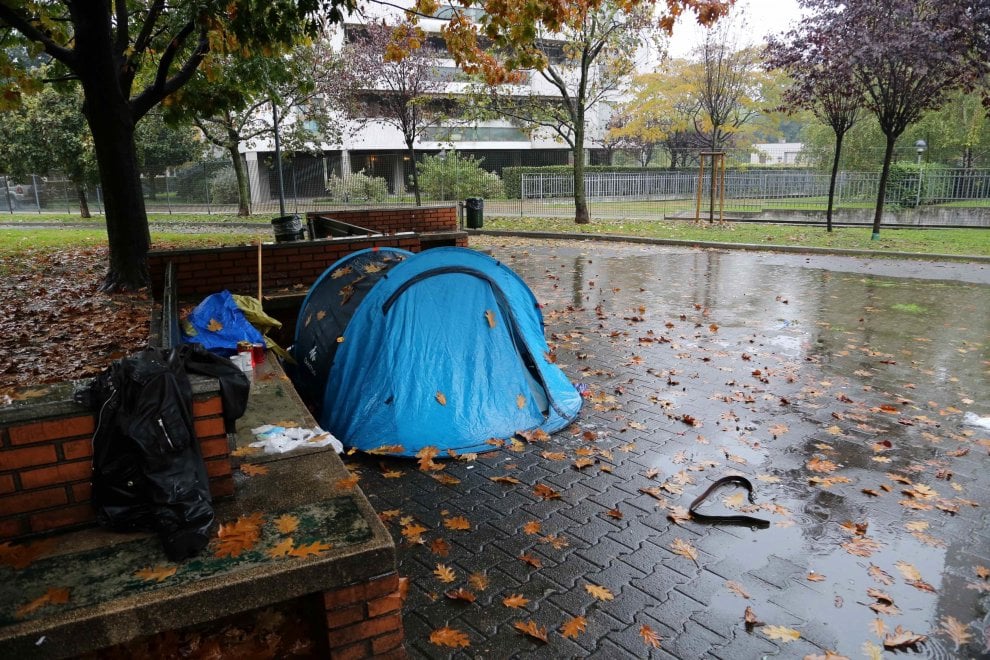 Monteverde: un uomo di 49 anni trovato morto nella tenda dove viveva vicino a una chiesa