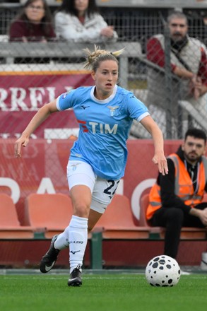 Lazio Women, la centrocampista inglese Lucy Ashworth-Clifford ai saluti