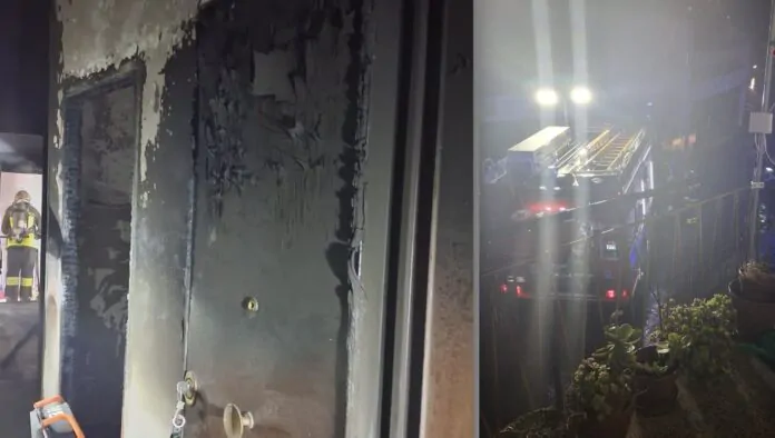 Bracciano, incendio all’alba in un appartamento, muore donna di 87 anni