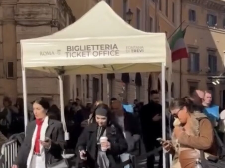 Biglietto d’ingresso a Fontana di Trevi. Smeriglio: “Avanti così”