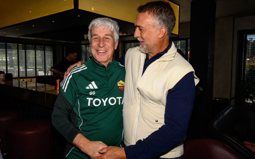 Roma, Gabriel Omar Batistuta torna a Trigoria dopo 23 anni: “Felice di essere qui”