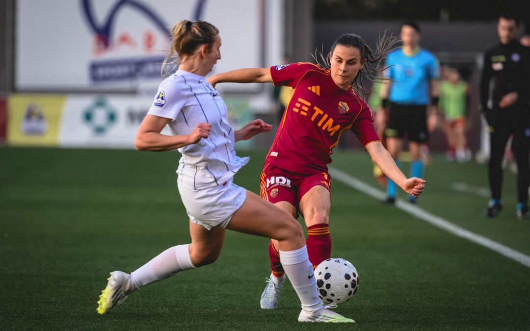 Serie A Women, la Roma supera il Como in rimonta e allunga in vetta: 4-3