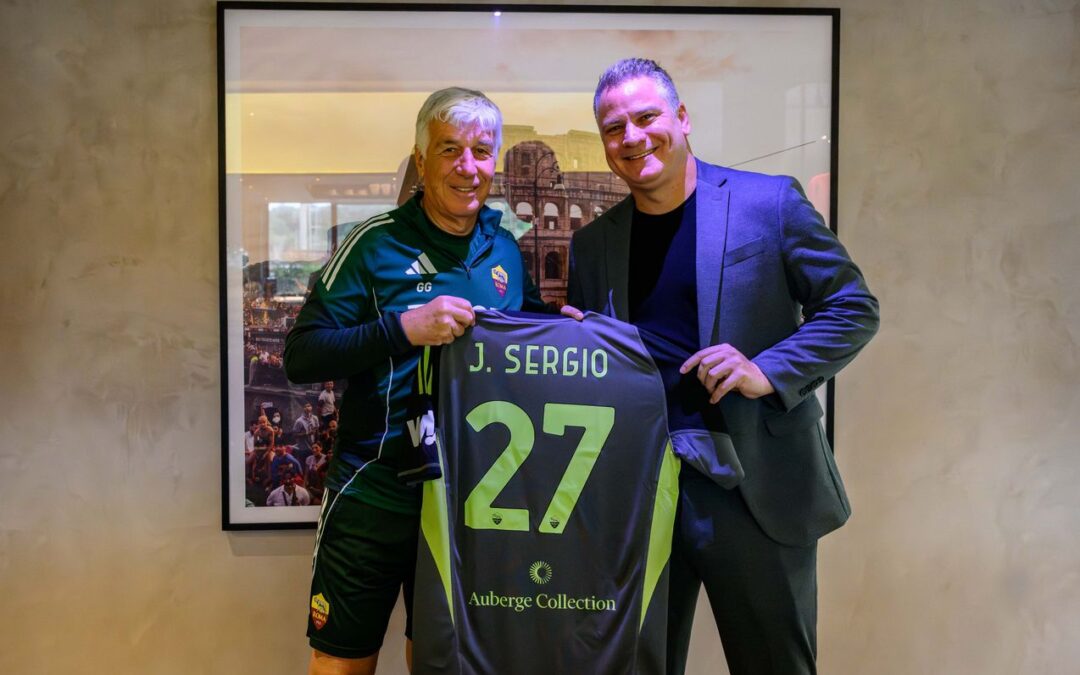 Roma, l’ex portiere Julio Sergio in visita a Trigoria: “Sempre un piacere tornare qui”
