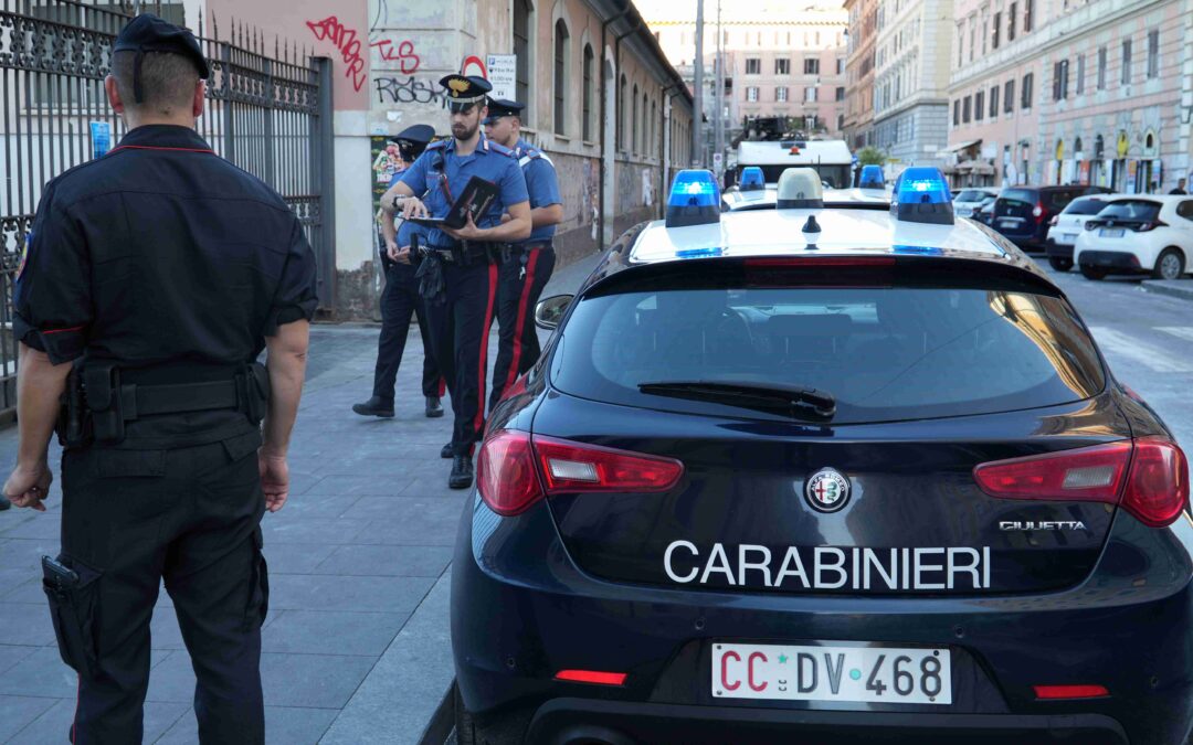 Esquilino, due borseggiatori bloccati e arrestati da Carabinieri in borghese 