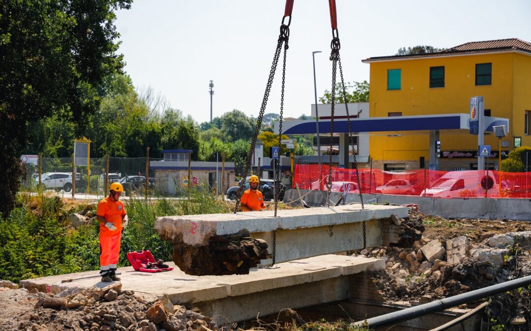 Demolito il vecchio ponte della Storta, al via i lavori per una nuova infrastruttura