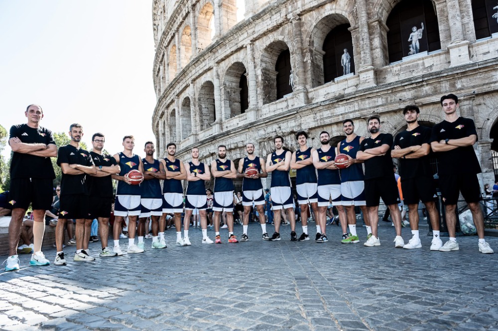 Una serata da Virtus Roma: giovedì apericena con squadra, tifosi e proprietà