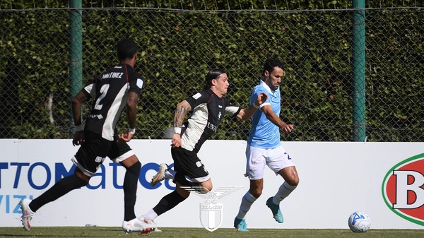 La Lazio si impone in amichevole all’Arezzo: Pinamonti e Diogo Leite firmano il 2-0