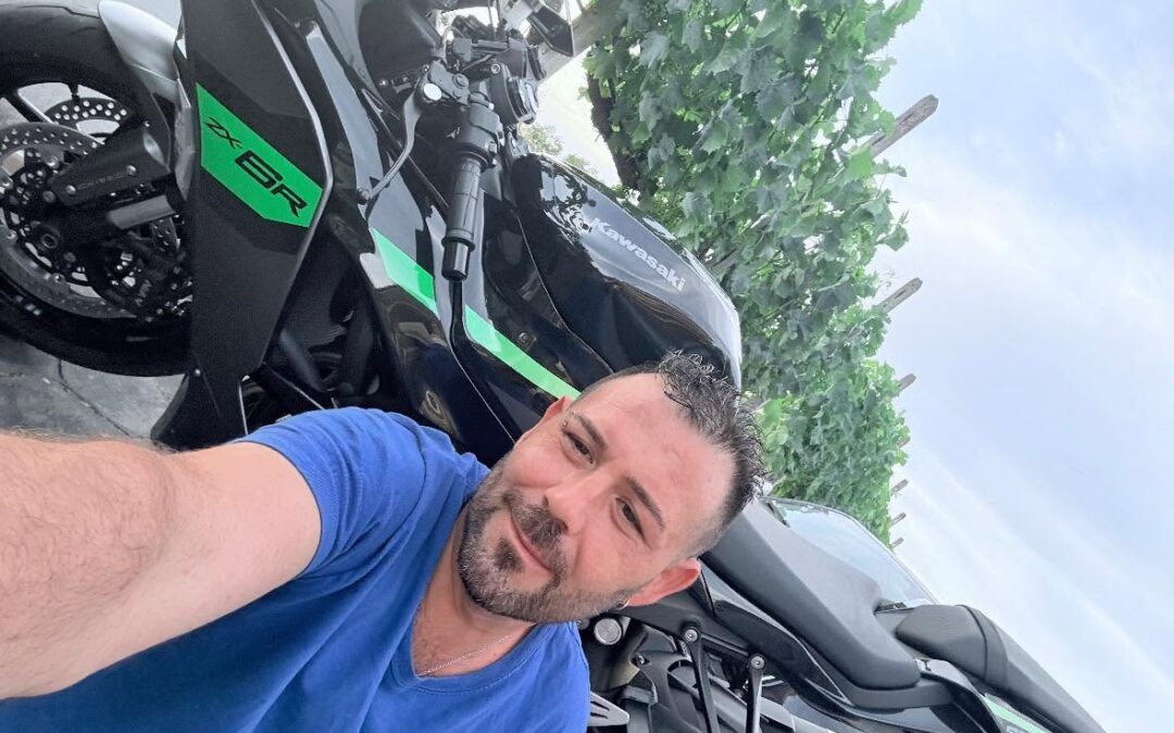 Incidente in via della Falcognana: il motociclista morto è Manolo Bracaglia, 41 anni