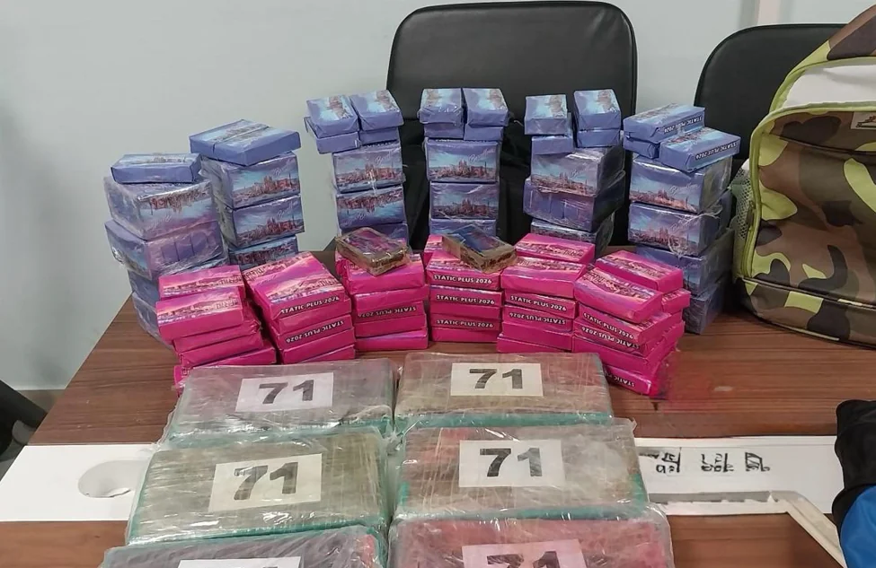 Ostia, 28 chili di hashish e cocaina nascosti in due auto: arrestato 39enne