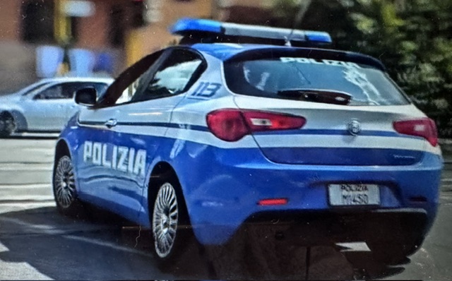 Quarticciolo, Polizia: 11 arresti per spaccio, sequestrate oltre 460 dosi